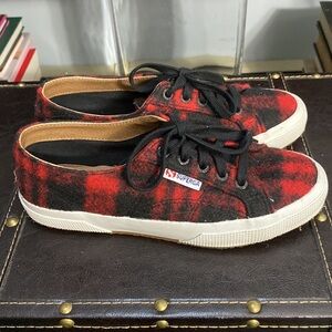 Superga sneakers Size 7